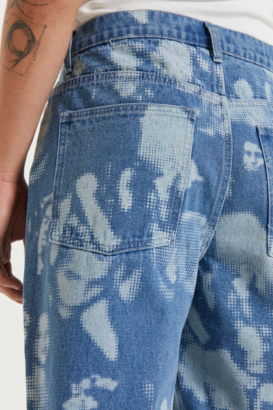 Blue crowd discharge printed straight let fit denim jeans