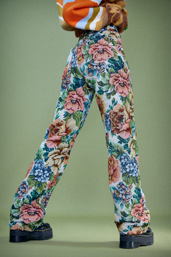 Woven Vintage Floral Slouchy Fit Jeans